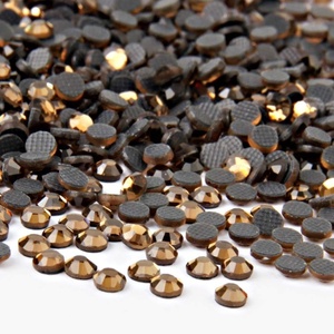 image:imagebeadsland Crystal Hotfix RhinestoneMachine Cut Stone 1440pcspkg VioletSS103mmSMTopaz